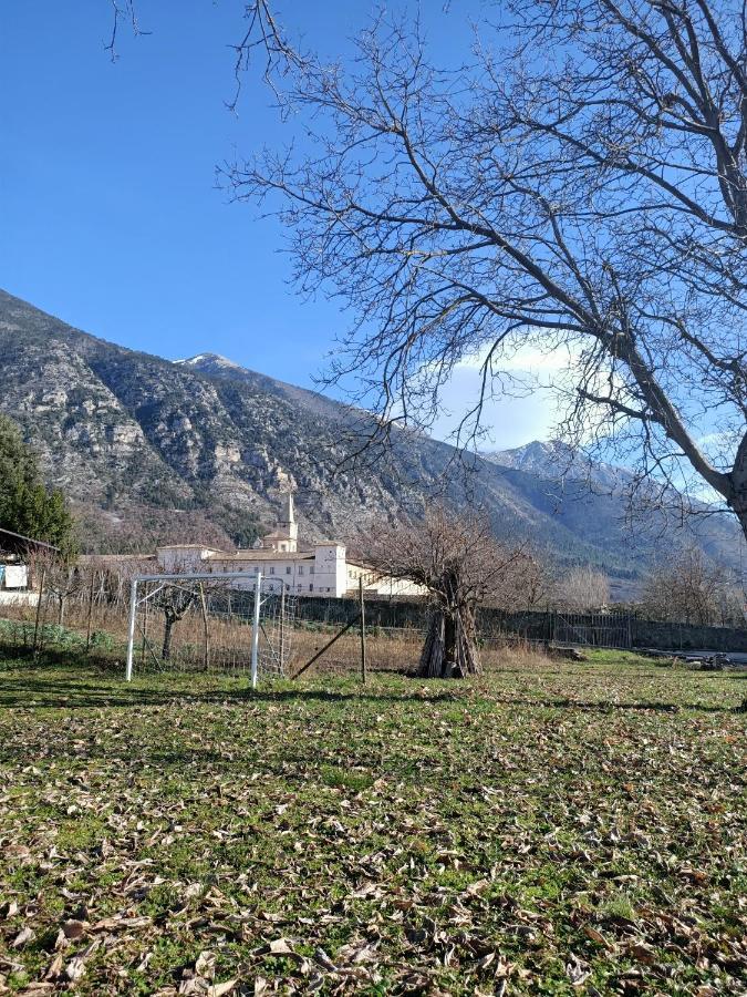 Rossomattone Countryhouse Sulmona Eksteriør billede