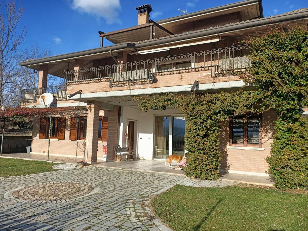 Rossomattone Countryhouse Sulmona Eksteriør billede