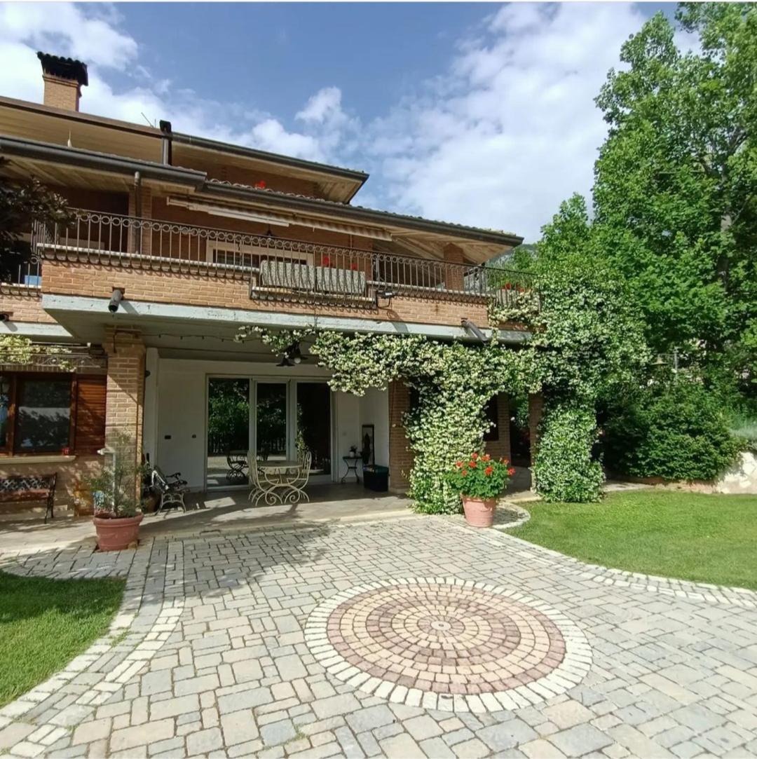 Rossomattone Countryhouse Sulmona Eksteriør billede